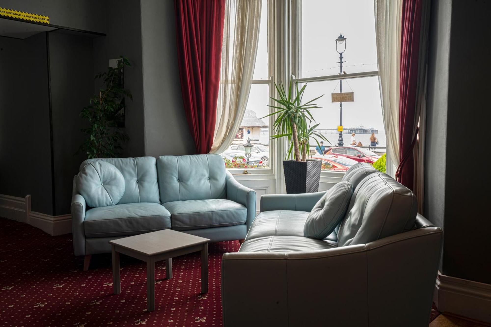 The Central Hotel Λαντούντνο Εξωτερικό φωτογραφία